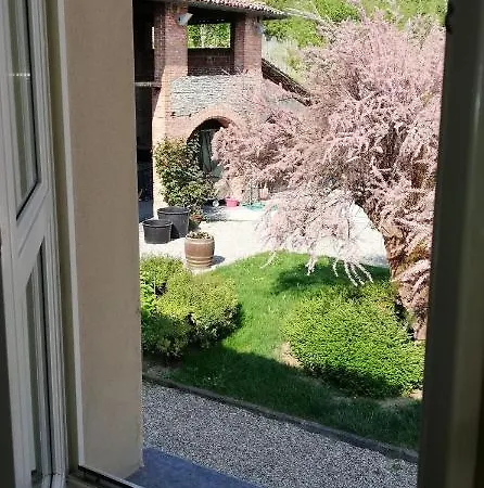 La Giribaldina Winery & * Calamandrana