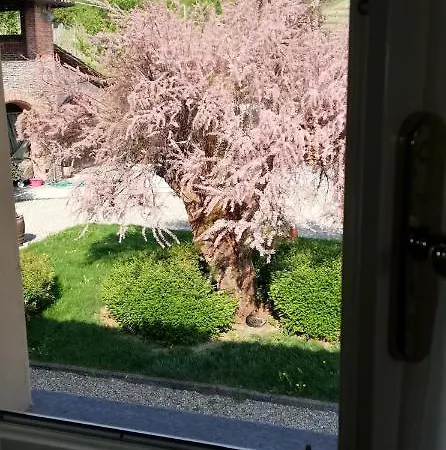 La Giribaldina Winery & * Calamandrana